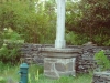 19 - Croix et fontaine au pertuis