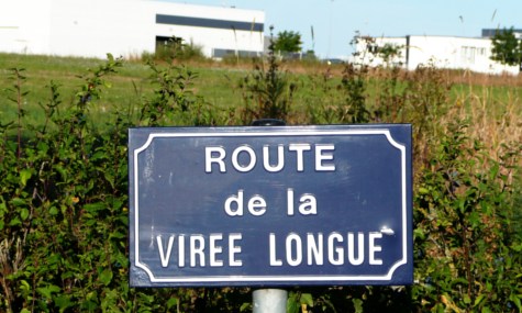 Au bout de neuf jours, tout semble important. Hyper attentif sans y faire attention.