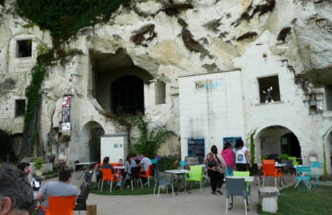 Le Bistroglo, bar d'ambiance remettant au goût du jour le troglodysme !